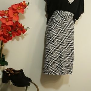 WHBM Houndstooth Plaid Pencil Skirt, 14